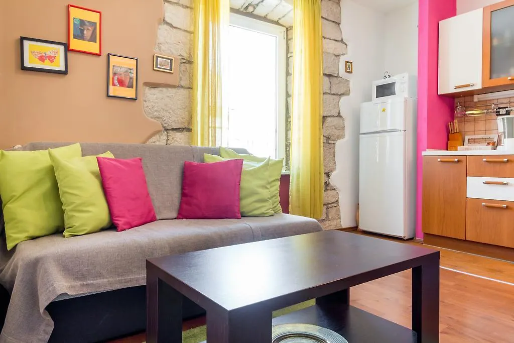 Top Center Room & Apartment Πούλα
