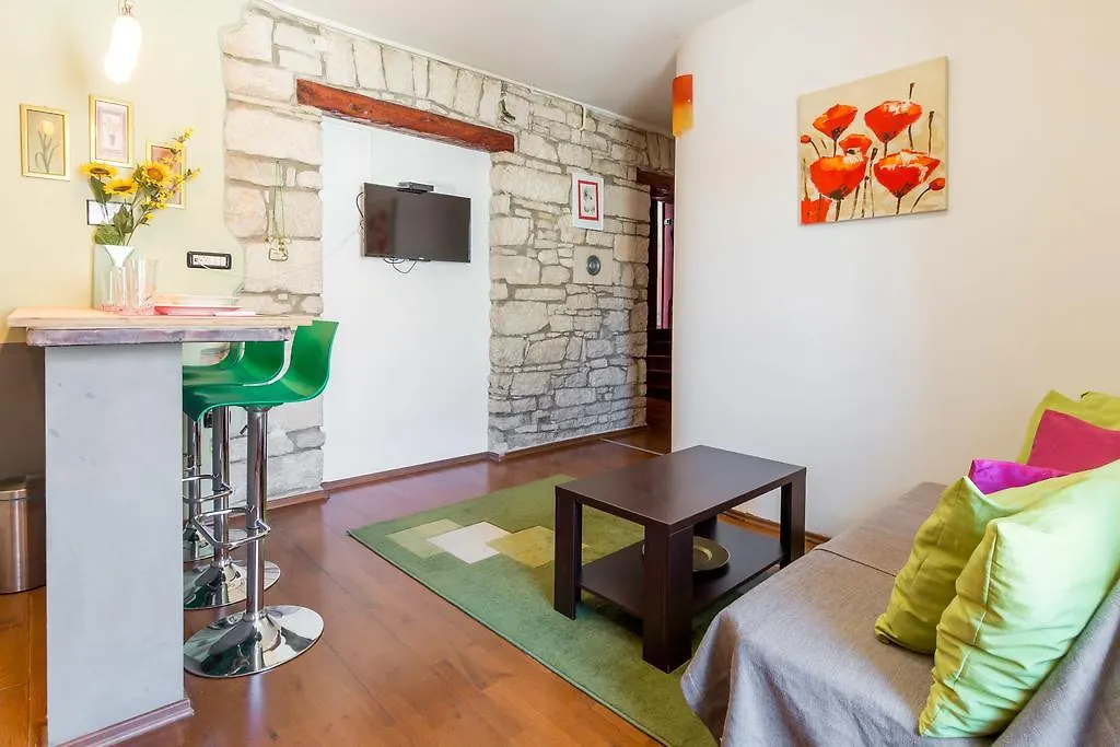 Top Center Room & Apartment Πούλα Κροατία