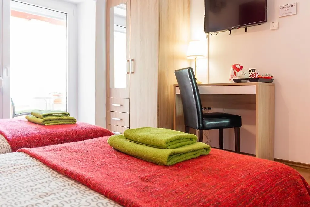 Top Center Room & Apartment Πούλα 0*,  Κροατία