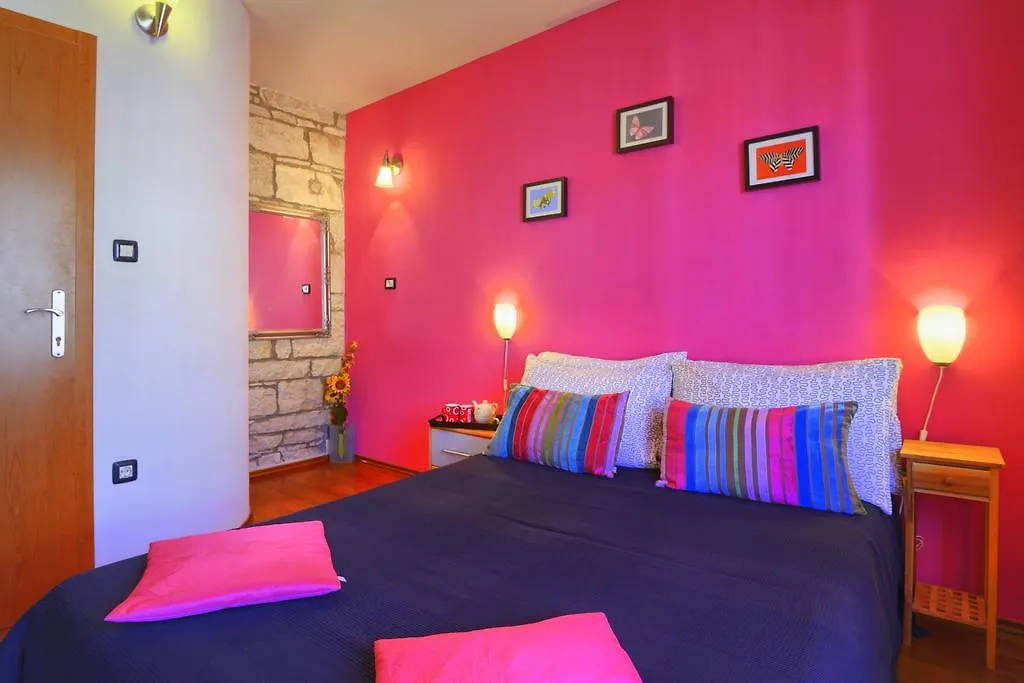 Top Center Room & Apartment Πούλα
